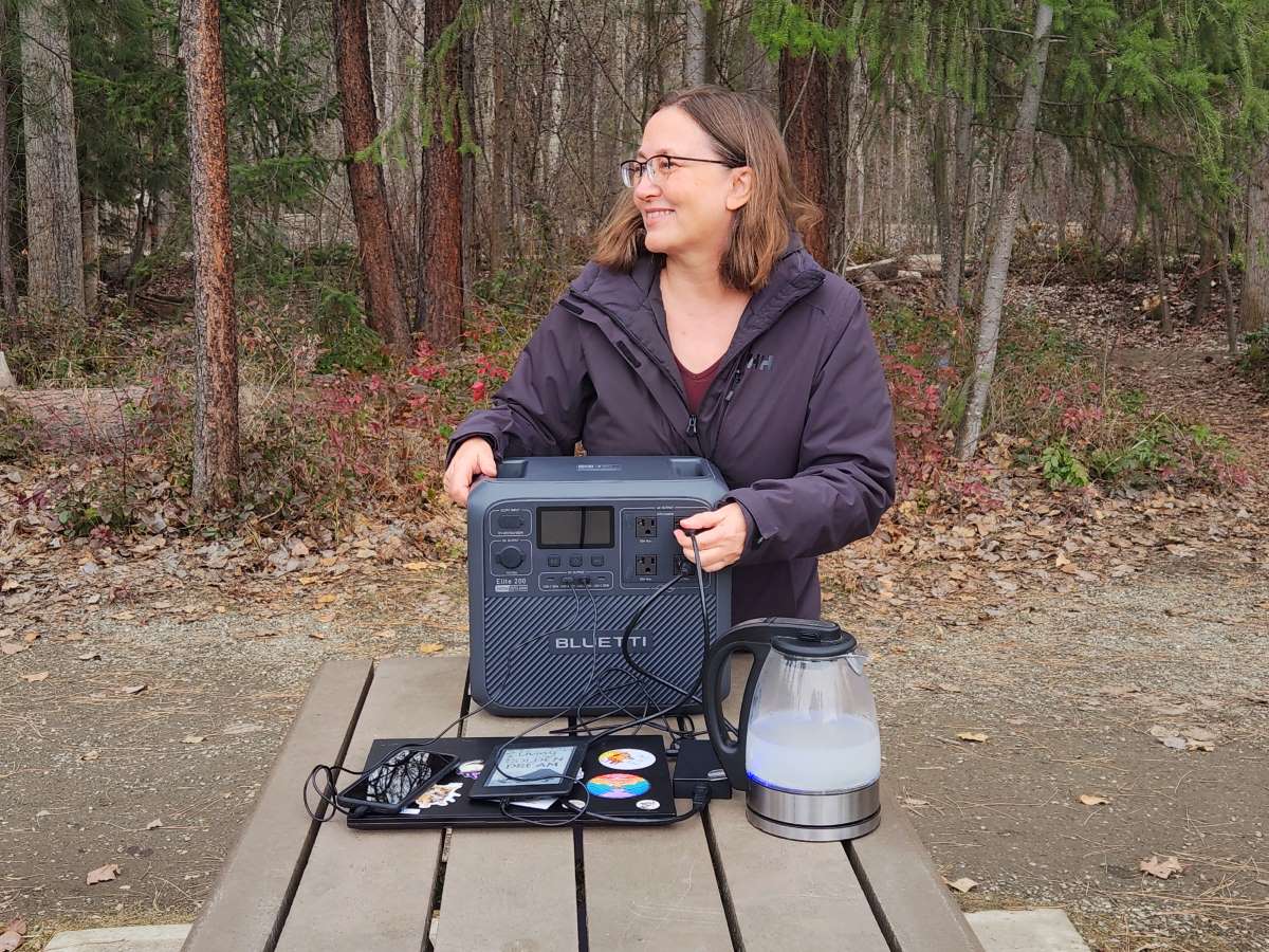 Our Honest Take on the BLUETTI Elite 200 V2